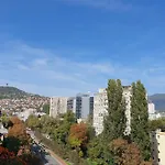Elegance Apartment
